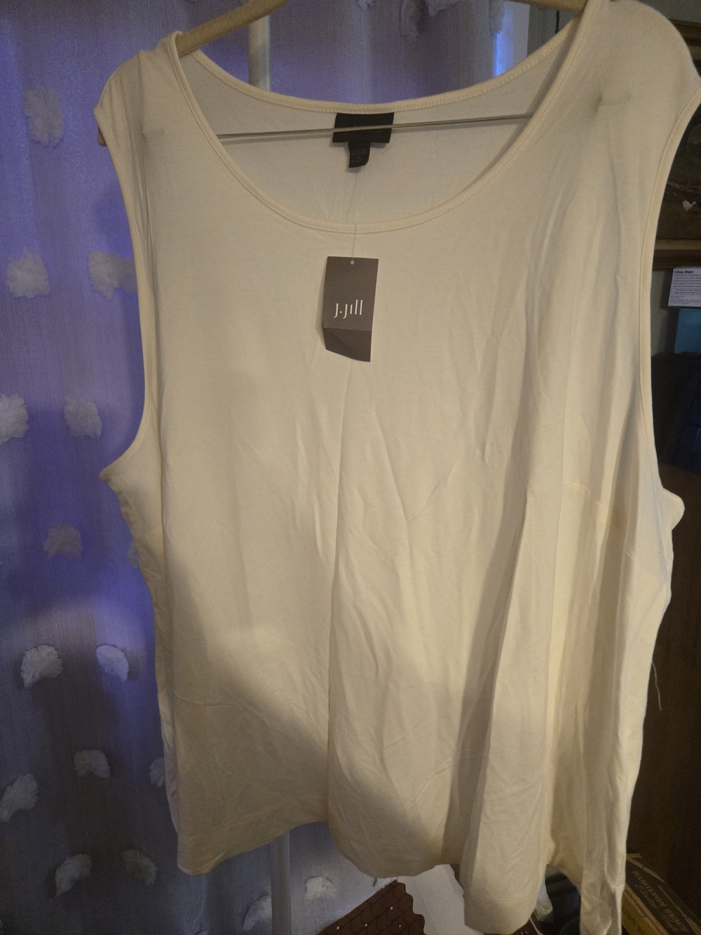 J. Jill Cream Sleeveless Scoop Neck Women's Top